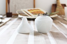 画像2: 白山陶器　 とり型蓋付ようじ立て (2)