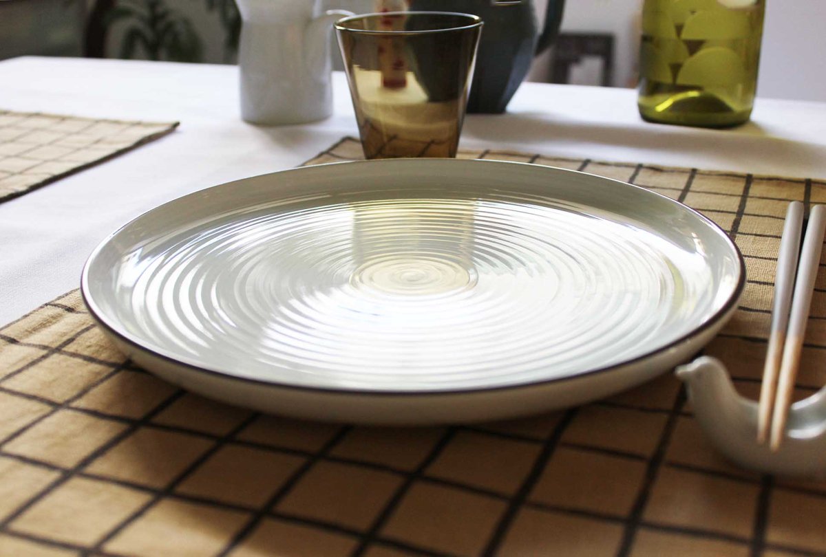 画像2: 白山陶器　 白磁千段 平皿8号 (2)