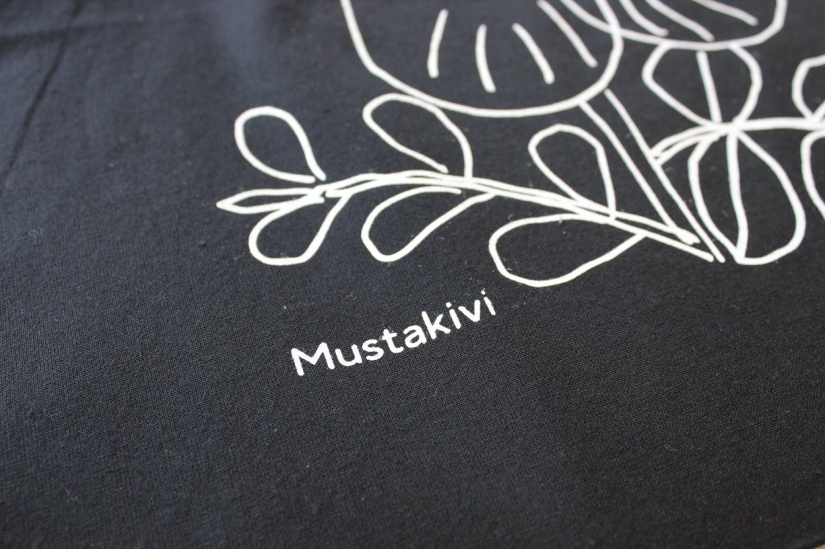 画像5: Mustakivi　トートバッグ　 チューリップ / BLACK / 川遊び  (5)